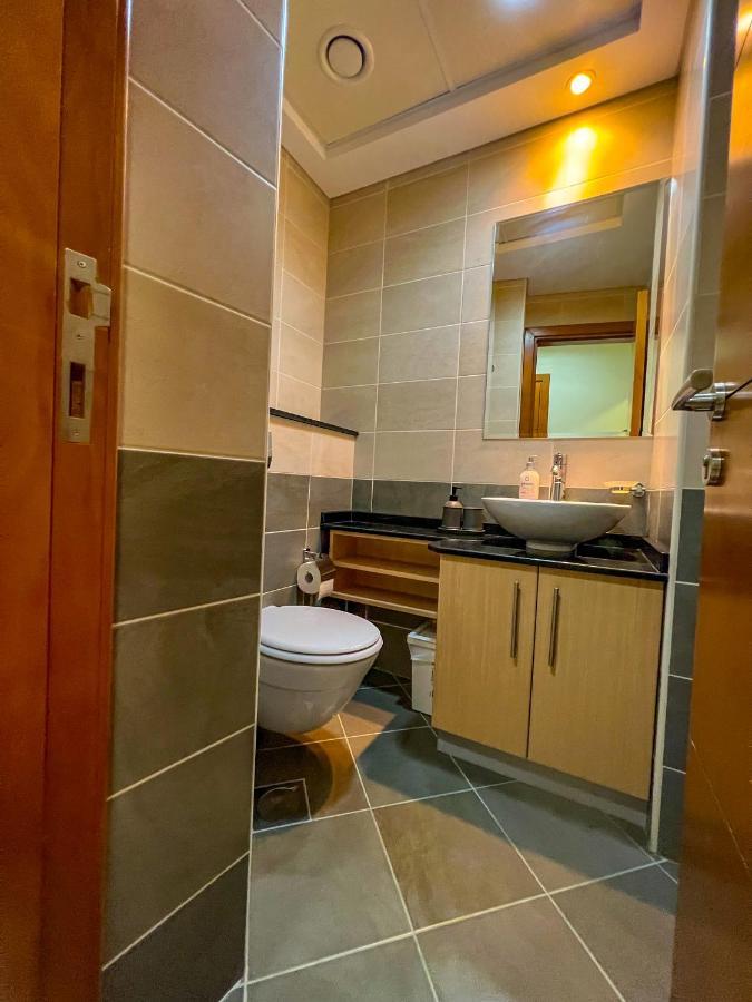 Exquisite, Luxe 1Bd Apartment, Unparalleled Sea Views, Prime Dubai Marina Location & Full Kitchen By "La Buena Vida Holiday Homes Екстер'єр фото