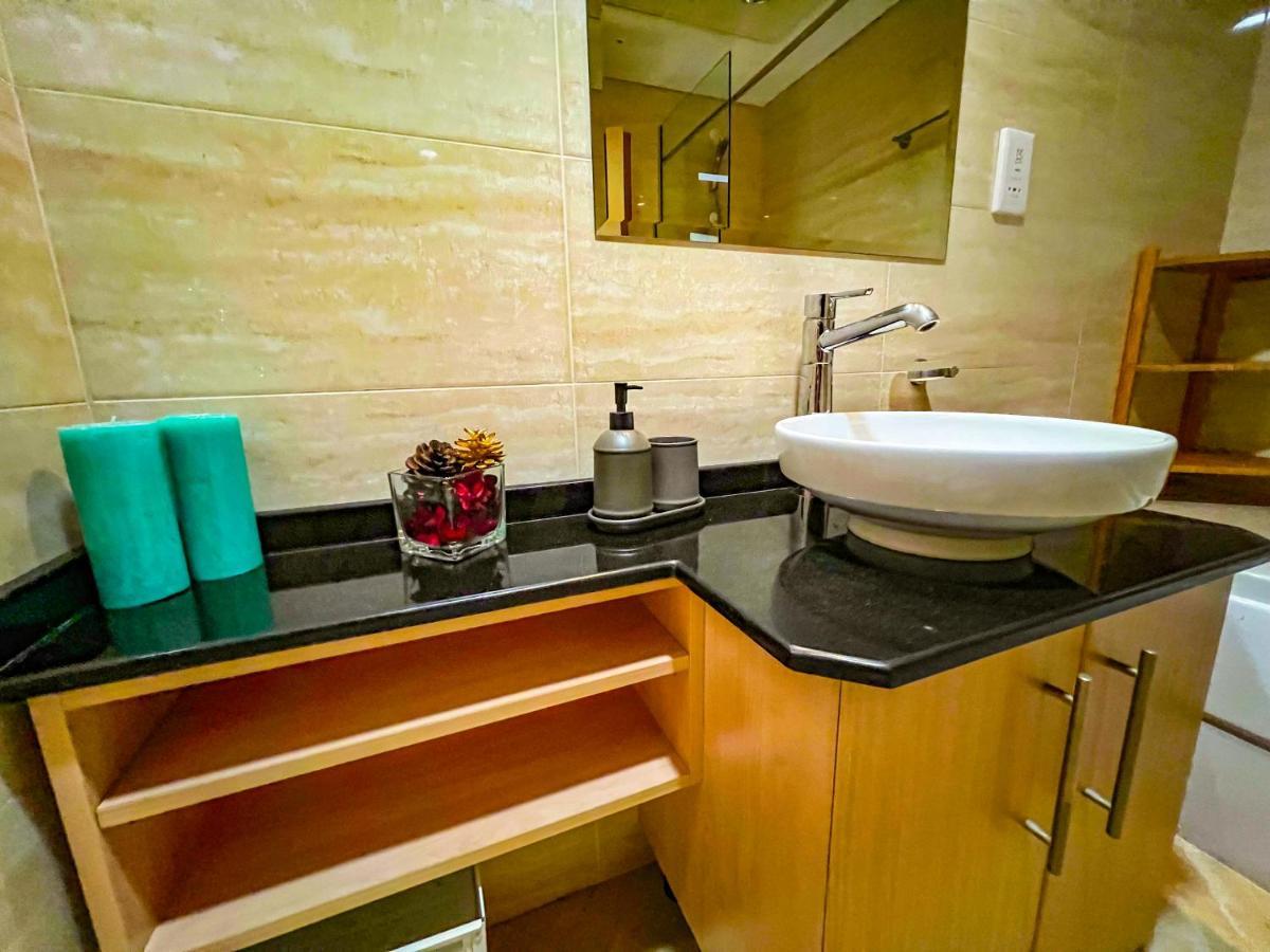 Exquisite, Luxe 1Bd Apartment, Unparalleled Sea Views, Prime Dubai Marina Location & Full Kitchen By "La Buena Vida Holiday Homes Екстер'єр фото