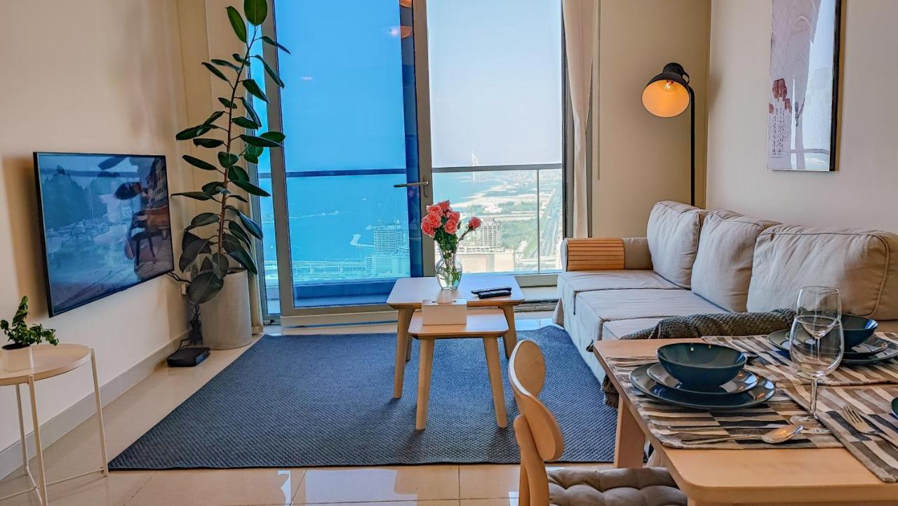 Exquisite, Luxe 1Bd Apartment, Unparalleled Sea Views, Prime Dubai Marina Location & Full Kitchen By "La Buena Vida Holiday Homes Екстер'єр фото